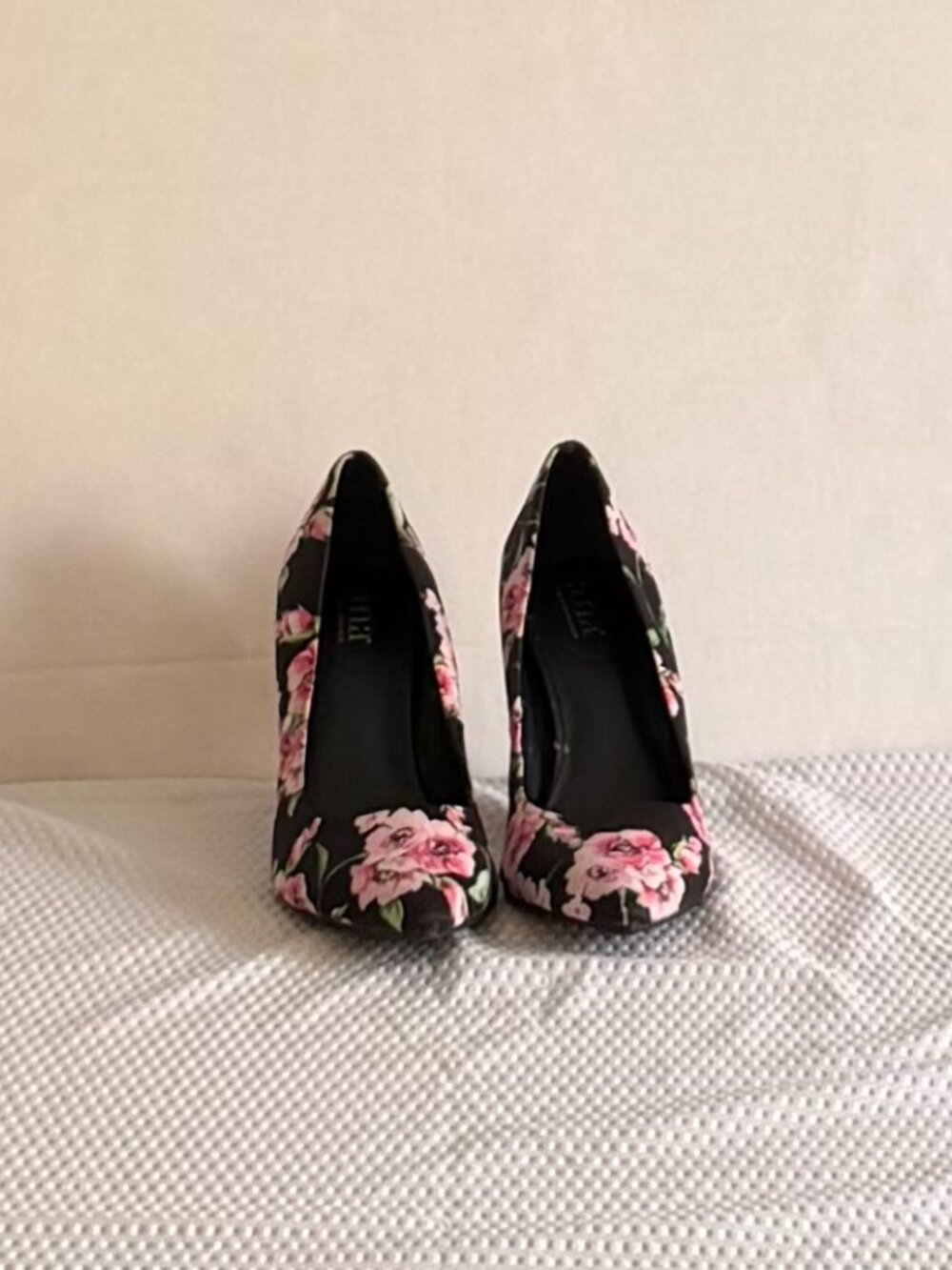 a.n.a. (A New Approach) Floral-Print Pumps Stilletto Heels - Picture 2 of 11